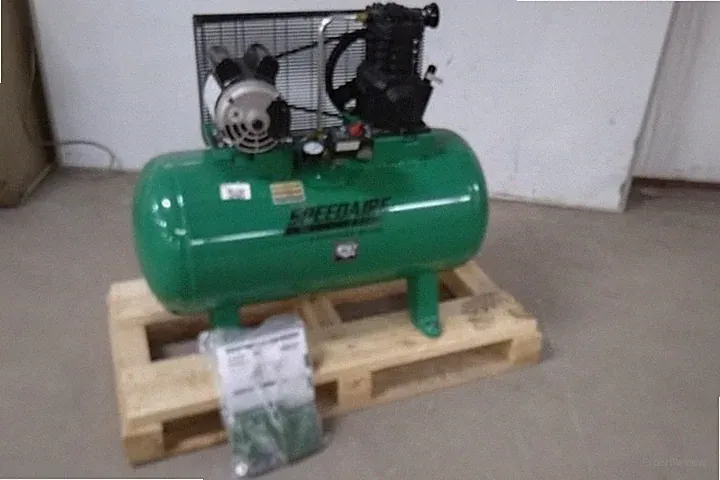 Speedaire 4B234 2 HP 875 Max RPM 120, 240V Input 30 Gal Electric Air Compressor