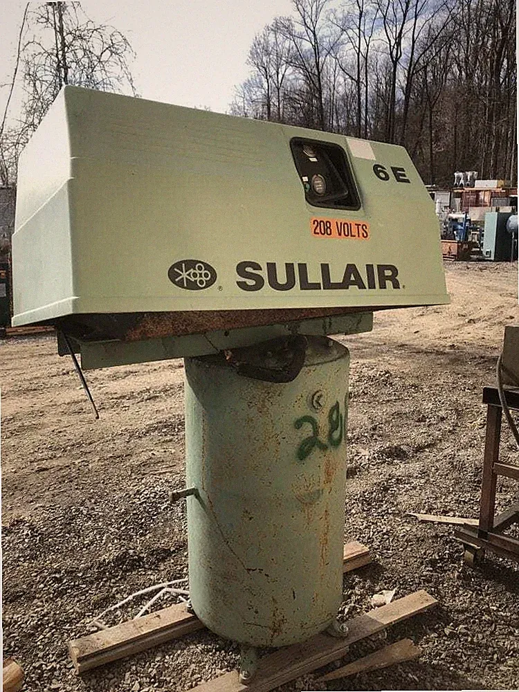 Sullair 6E-10.0-XH 10HP Reciprocating Air Compressor 175PSIG 5729hrs 3PH 50gal
