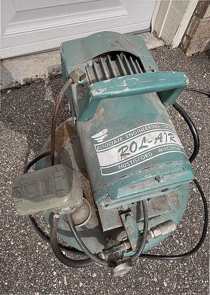 Vintage Rol-Air Air Compressor Motor 3/4 HP 120V Powers On Untested